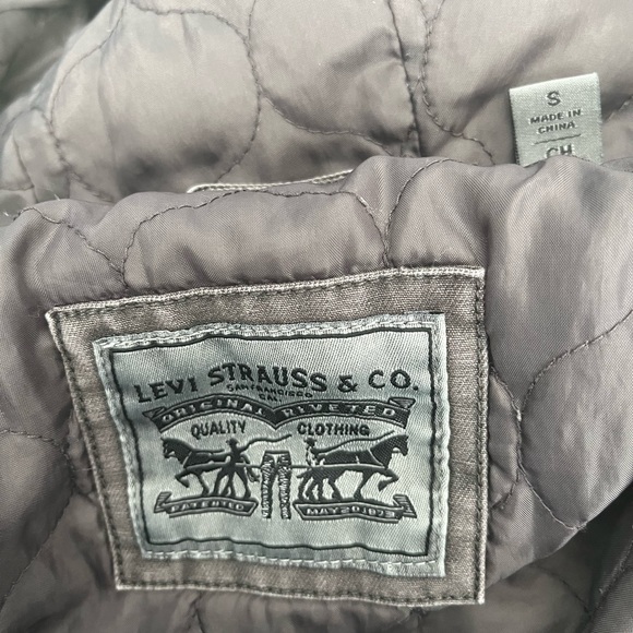 New Without Tags Women’s Small Levi Strauss & Co. Gray Wash Utility Jacket - Picture 4 of 16